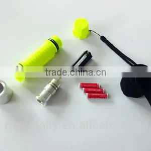 Factory Supply High Power ABS Waterproof 10w Xml T6 Led Diving Flashlight With 1*18650 Battery thumbnail-4