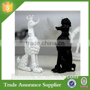 Chinese Cheap Resin Wedding Souvenirs For Guests Item thumbnail-5