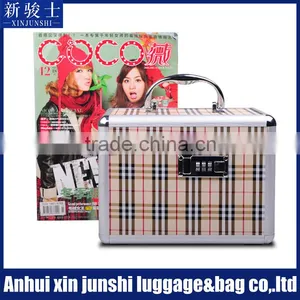Professional And Functional Customized Aluminum Make Up Case thumbnail-1