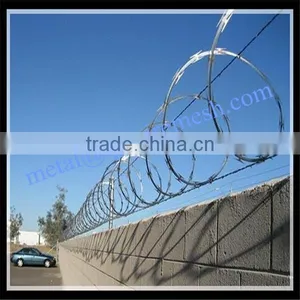 Low Price Concertina Razor Barbed Wire Price /BTO-22 CBT -65 Razor Wire Price thumbnail-6