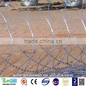 Galvanized BTO-22 Razor Barbed Wire Mesh Fence thumbnail-1