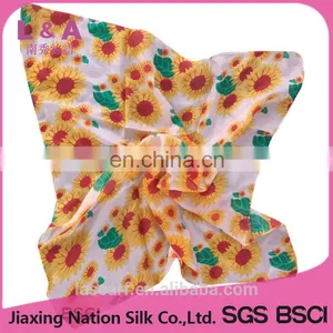 Women Sunflower Digital Printing Small Square Scarf thumbnail-1