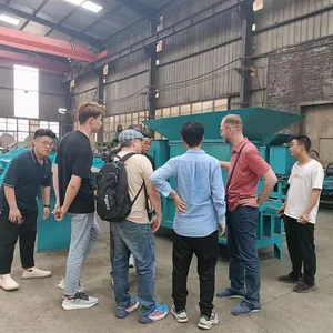 Factory Direct Sales Small Alfalfa Baler for Cattle and Sheep Feed Cheap Hay Baler thumbnail-3