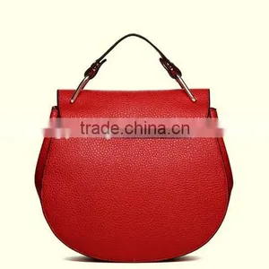 Posh Round Shell Style Snap Closure Women pu Sling Bag With Metal Chain thumbnail-4