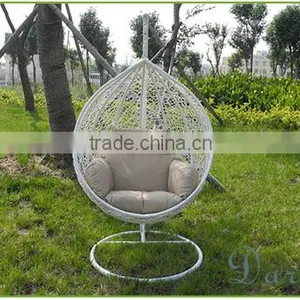 Stylish Hanging Wicker Garden Hanging Chair thumbnail-1