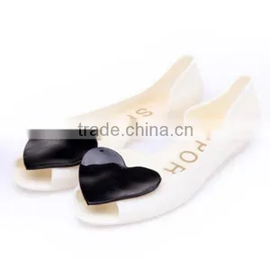 Free Shipping Summer Beach Jelly Sandal Heart Gladiator Sandals Women Fish Toe Woman Flat Crystal Flip-flop Sandals thumbnail-4
