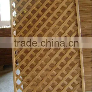 Wooden Garden Trellis thumbnail-1