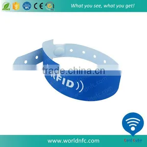 Custom Logo Waterproof One Time Use NTAG213 Paper RFID Wristband thumbnail-1