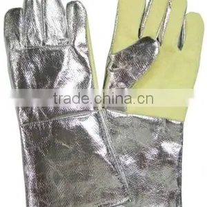 Heated Gloves thumbnail-6