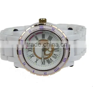 Newest Plastic Watch, Best Polishing on Bracelet thumbnail-1