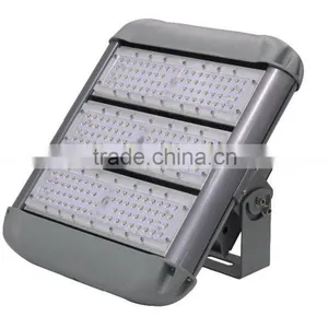 Shenzhen SNC Manufacturer Factory Price New High Lumen UL DLC Listed Outdoor Led Flood Light 150W thumbnail-2