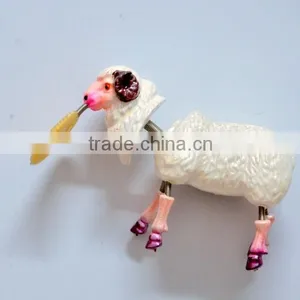 4 Inch Small Sheep Eat Dollor Plastic Fridge Magnets Maker thumbnail-3