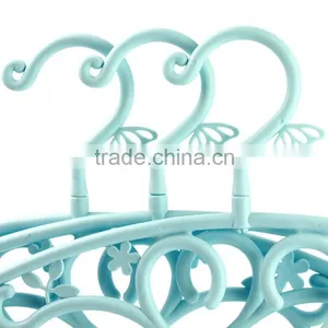 Beautiful Butterfly Shape Plastic Revolving Clothing Rack thumbnail-2
