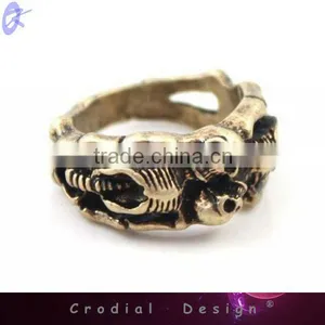2013 New Products Cheap Skull Design Gold Skull Rings For Boy Fashion Jewelry Gift thumbnail-1