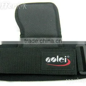 Weight Lifting Pull up Gym Gloves thumbnail-1