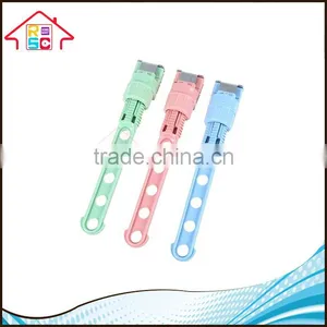 NBRSC Plastic Expandable Indoor Clothes Hanger thumbnail-3