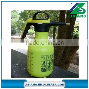 2L Adjustable Hand Pump Plastic Garden Sprayer thumbnail-1