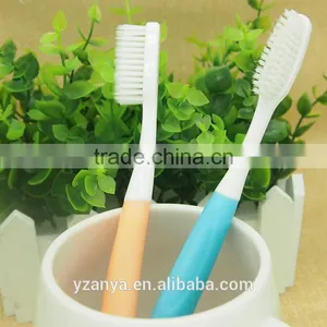 Dupont Nylon Rounded Bristle Long Rubber Handle Adult Toothbrush thumbnail-1