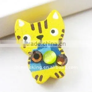 Fashion Cartoon Character Wood Brooch Pin for Children's Costume thumbnail-1