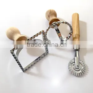 High Quality Zinc Alloy 3pcs Custom Cookie Stamp With Wooden Handle thumbnail-1