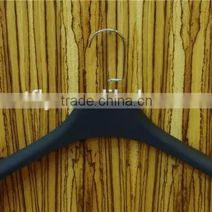 Suits Hanger With Metal Hook thumbnail-3