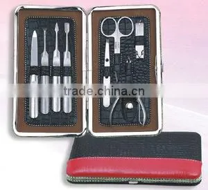 MRT-060 8pcs PU Bag Stainless Steel Manicure Set in Fashion Case thumbnail-1
