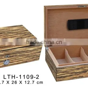 Display Cigars Wooden Humidor Box thumbnail-1