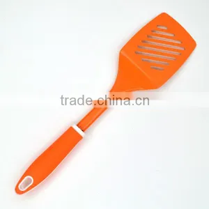 Top Selling Factory Price Paint Spraying Stainless Steel Pancake Slotted Turner thumbnail-2