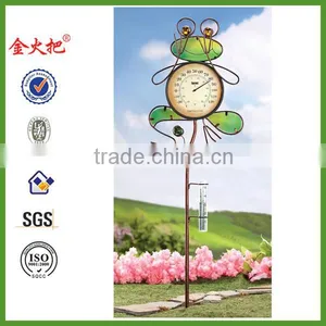 Iron Frog Temp and Rain Gauge Garden Stake thumbnail-1