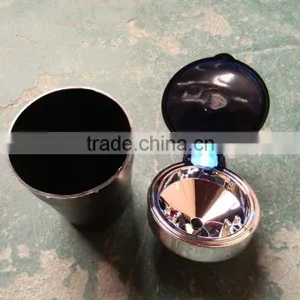 Ashtray High Quality Plastic Ashtray Portable Ashtry Multi-color Car Ashtray thumbnail-5