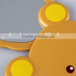 Cartoon Bear Shaped Printed Plastic Sliding Cover Mirror thumbnail-3