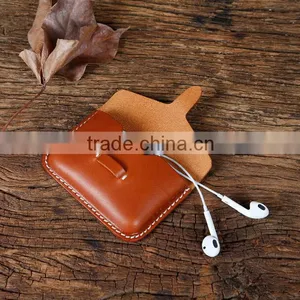 China Leather Products OEM/ODM Accepted Handmade Leather Name Card Holder Leather Coin Purse thumbnail-2
