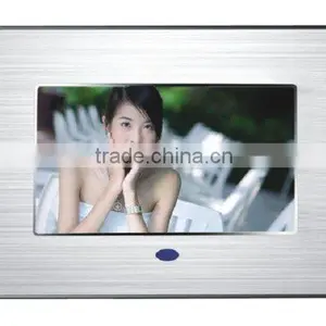 7 Inch Digital Picture Frame thumbnail-1