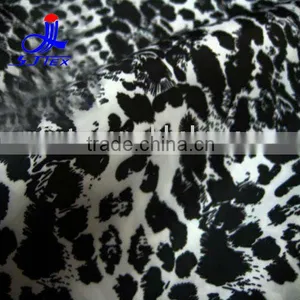 100% Polyester Filament Semi-dull Leopard Transprint Peach Skin Fabric thumbnail-1