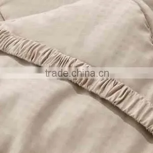 Professional Polyester Anti-Slip Quilted Cooling Mattress Pad With Elastic Corner Straps thumbnail-3
