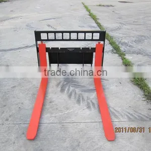 Hot Sale W720/W720T Mini Skid Steer Loader With Pallet Fork,B&S Engine,23hp thumbnail-1