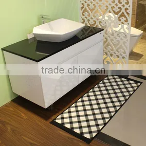 Anti Slip Bath Mat thumbnail-1