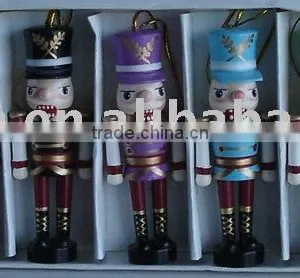 Wooden Christmas Soldier Nutcracker thumbnail-1