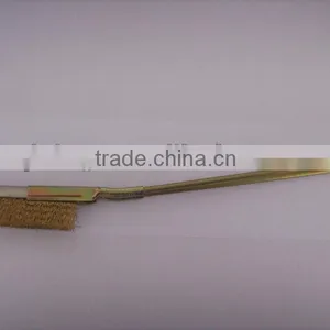 Steel Handle Brass Wire Brush thumbnail-1