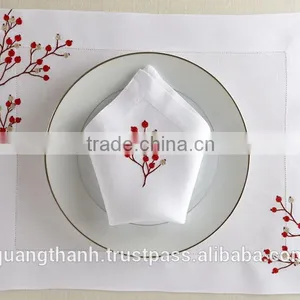 Hand Embroidery Palcemats thumbnail-1
