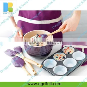 Non-stick Silicone Rubber Spoon thumbnail-1