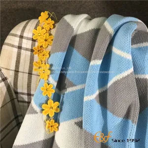 High-quality Cotton Thick Lines Jacquard Knitted Blanket thumbnail-2