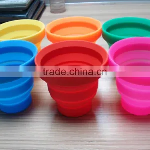 Lovely Portable Silicone Retractable Outdoor Travel Camping Folding Cup thumbnail-2