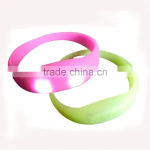 LED Flashing Motion Motivated Silicone Sport Bracelet thumbnail-1
