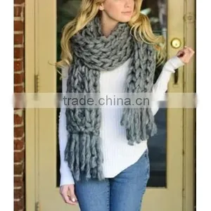 Hand-made Chunky Tassels Scarf thumbnail-2