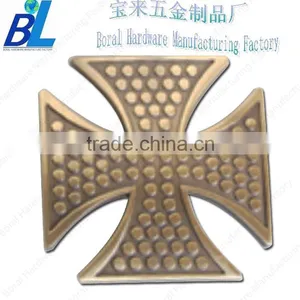 Die Casted Metal Cross Shaped Belt Buckles thumbnail-1