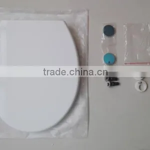 FG1126UF Urea Toilet Lid Closed Front With Adjustable Hinge thumbnail-3