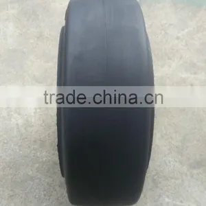 China Good Quality 12x4 1/2 x8 Press-on Solid Tyre 12x4 1/2 x8 for Hyster E60 Trailers thumbnail-3