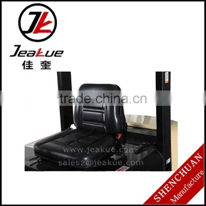 2017 Chinese New Product 2.5T Diesel Forklift thumbnail-4