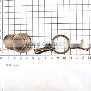 China Supplier Christmas Keychain Cap Wire Keychain thumbnail-4
